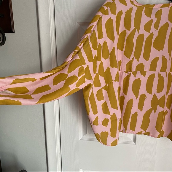 CONTRASTING PEBBLE PRINT SHIRT BLOUSE BY DIXIE - Picture 6 of 9